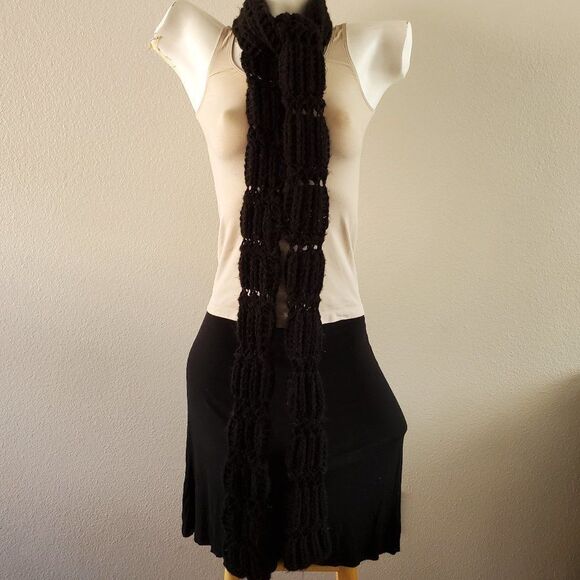 Long Black Chunky Knit Scarf - Picture 2 of 6